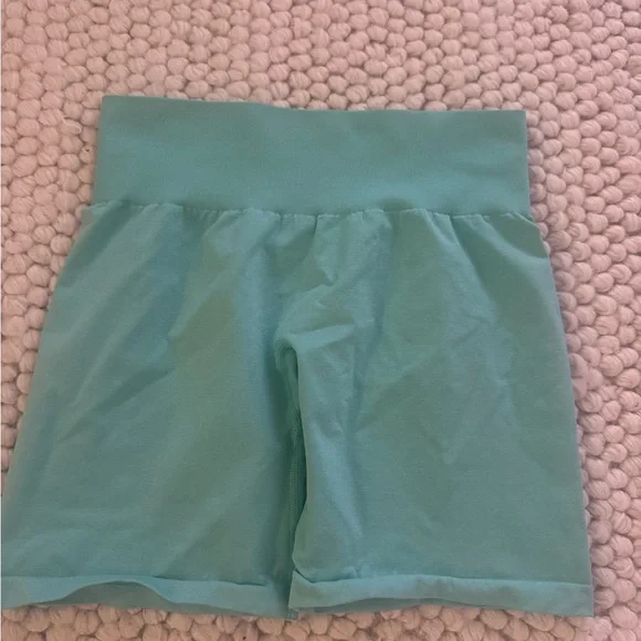 NVGTN Mint Pro Seamless Shorts - Picture 6 of 8